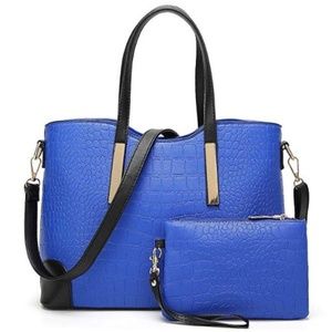 FREE SHIPPING - 2 PIECE PURSE SET - BLUE